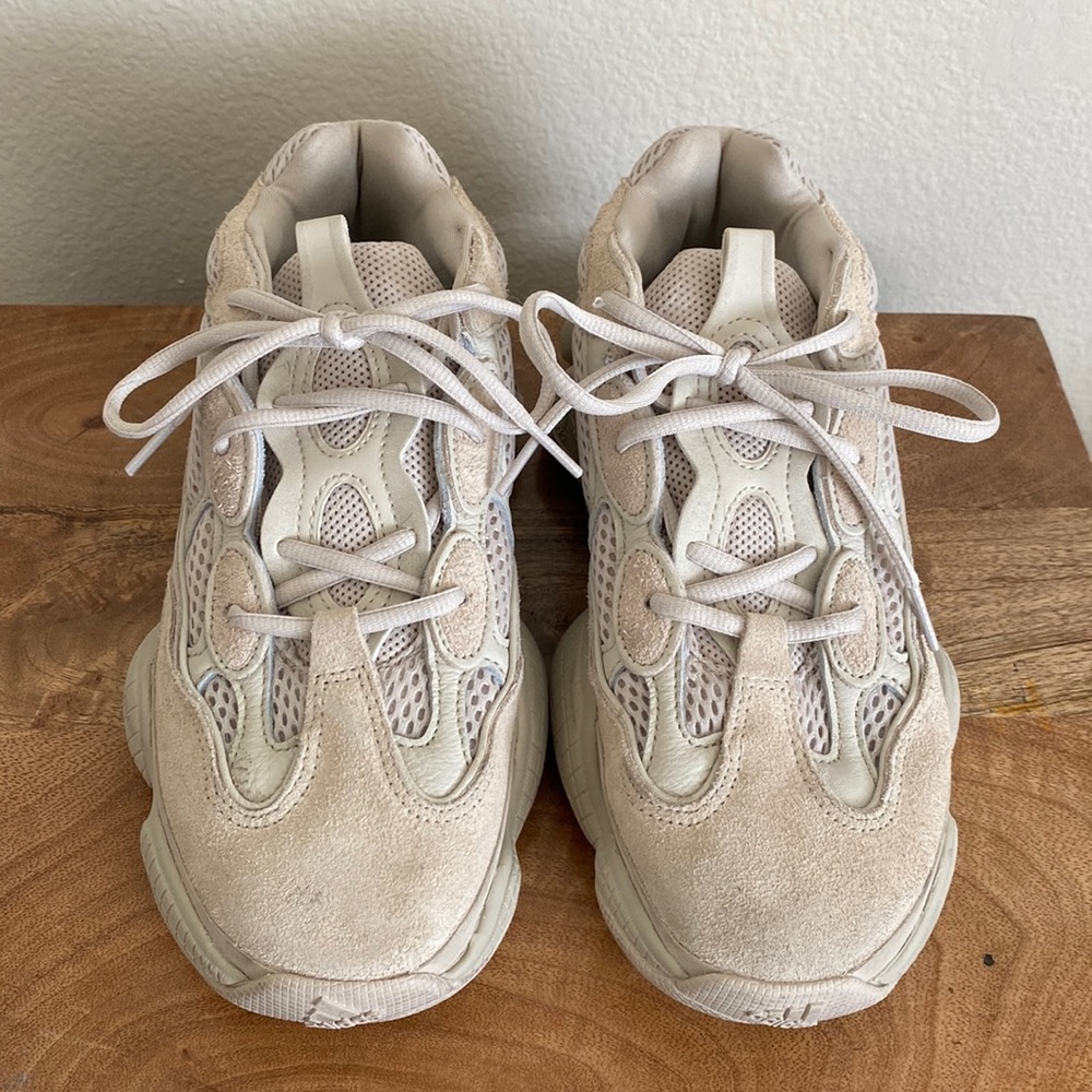 Yeezy 500 'Blush' – Size US 7 M